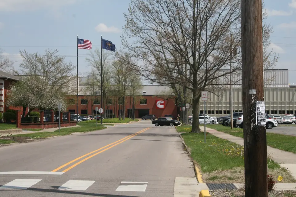 Fábrica de motores Cummins en Columbus, Indiana — donde nació el motor universal