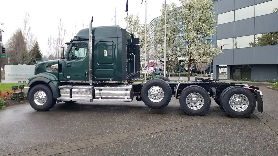 Western Star 49X — la marca ruda de Daimler